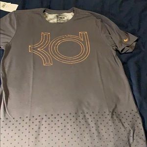 Men’s KD Nike shirt